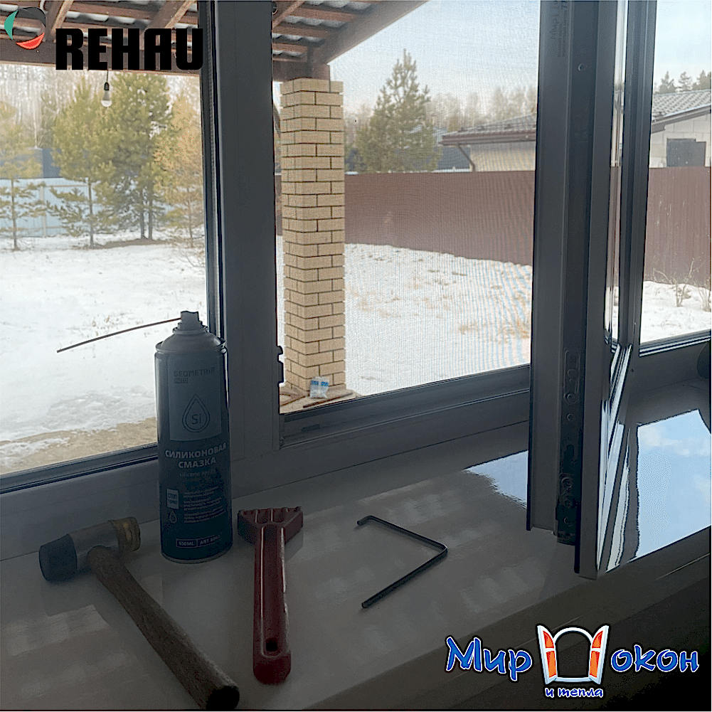 Ремонт и регулировка окон Rehau
